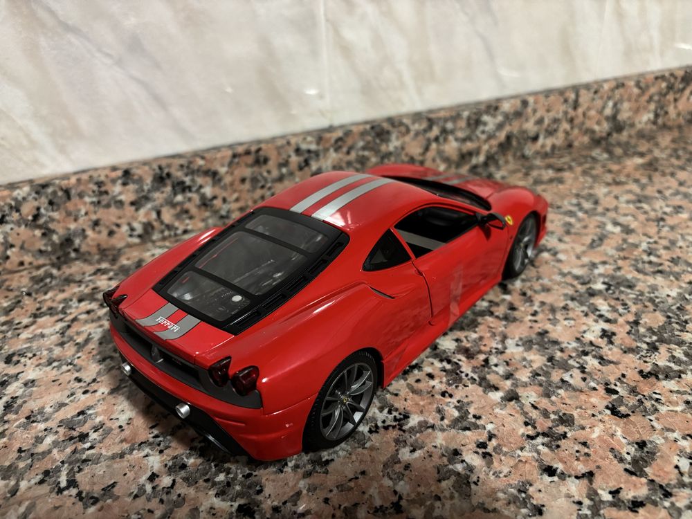 Ferrari 430 Scuderia 1:18 Hot Wheels