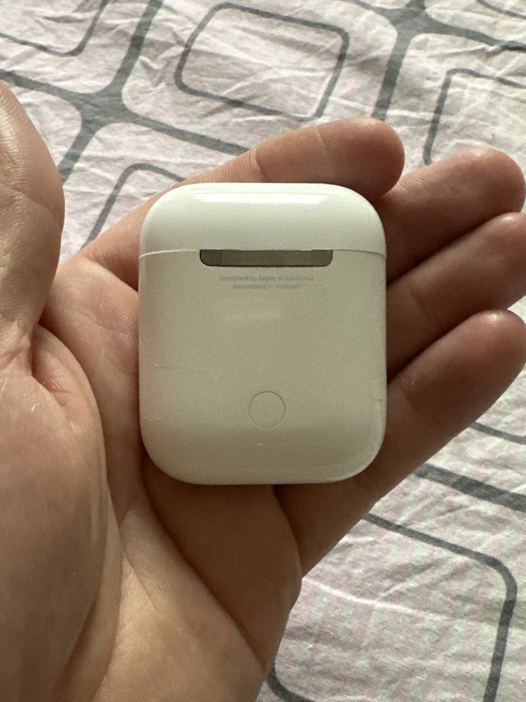 Etui ladujace Apple Airpods 2 A1602 Stan idealny