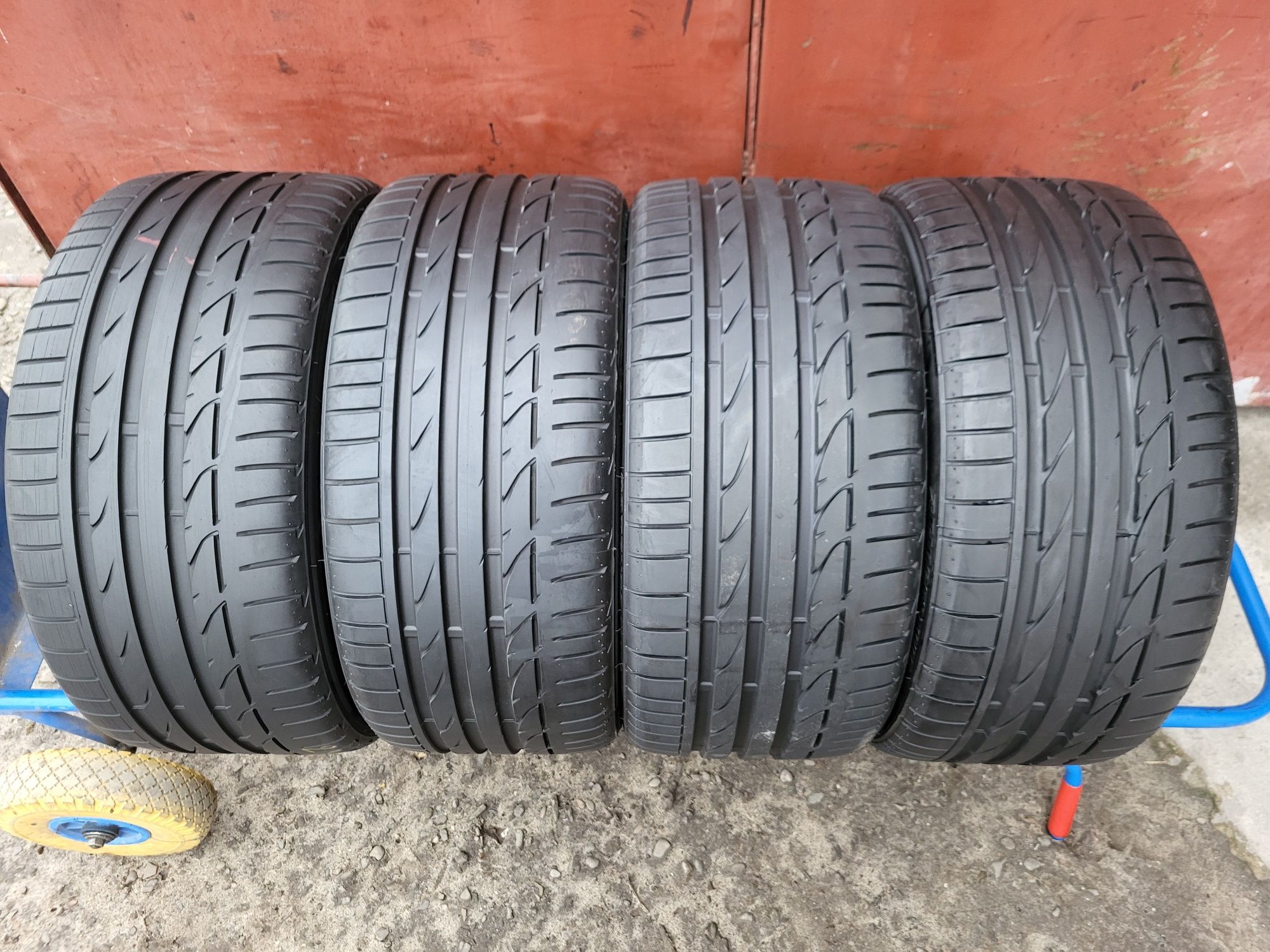 245/35/18 R18 Bridgestone Potenza S001 4шт ціна за 1шт шини