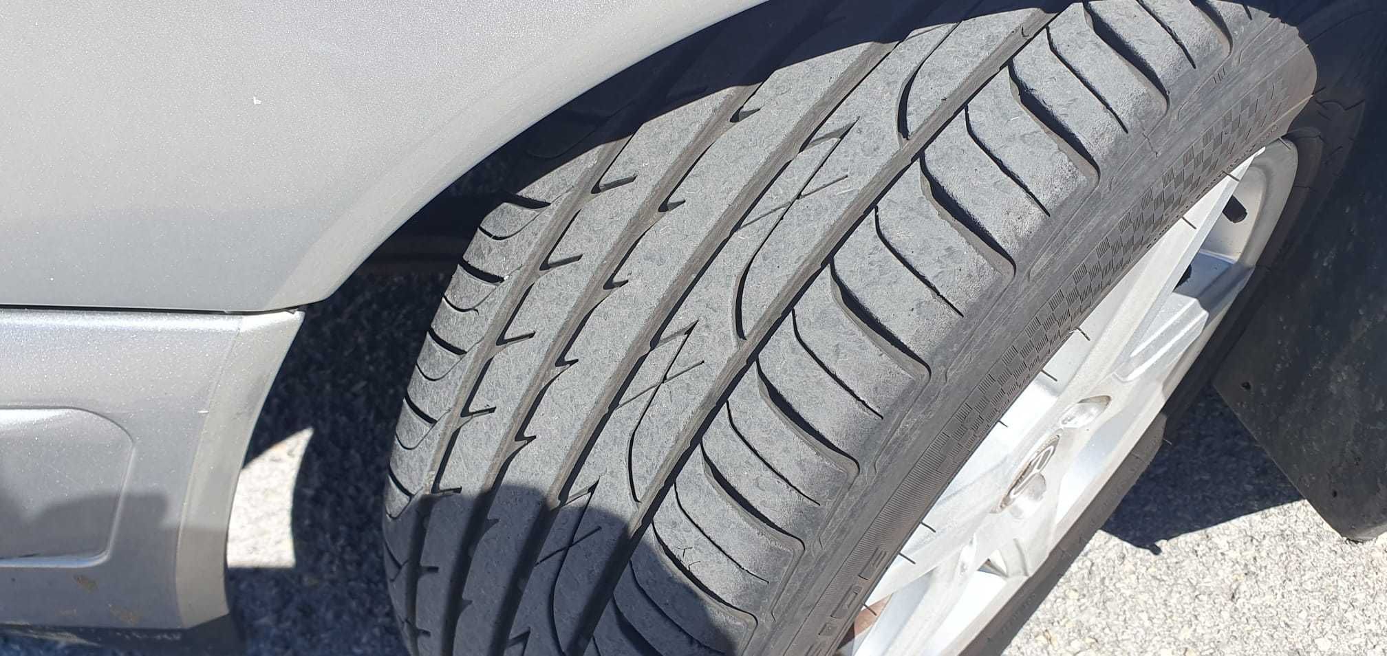Mercedes económico e confortável
