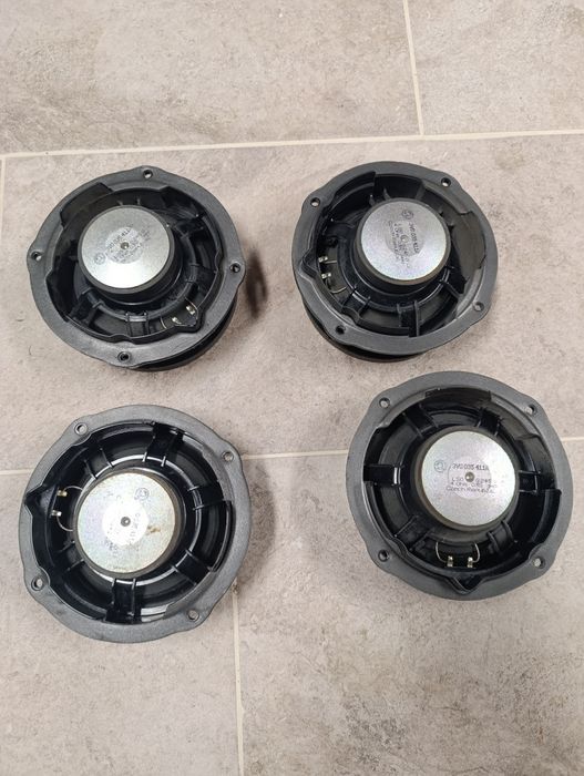 Głośnik skoda suberb