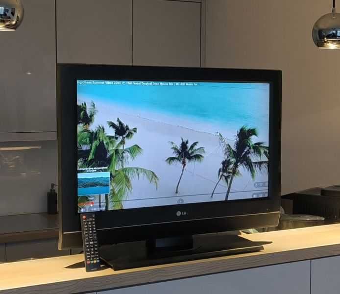 Telewizor LCD 32 cale LG 32LC51