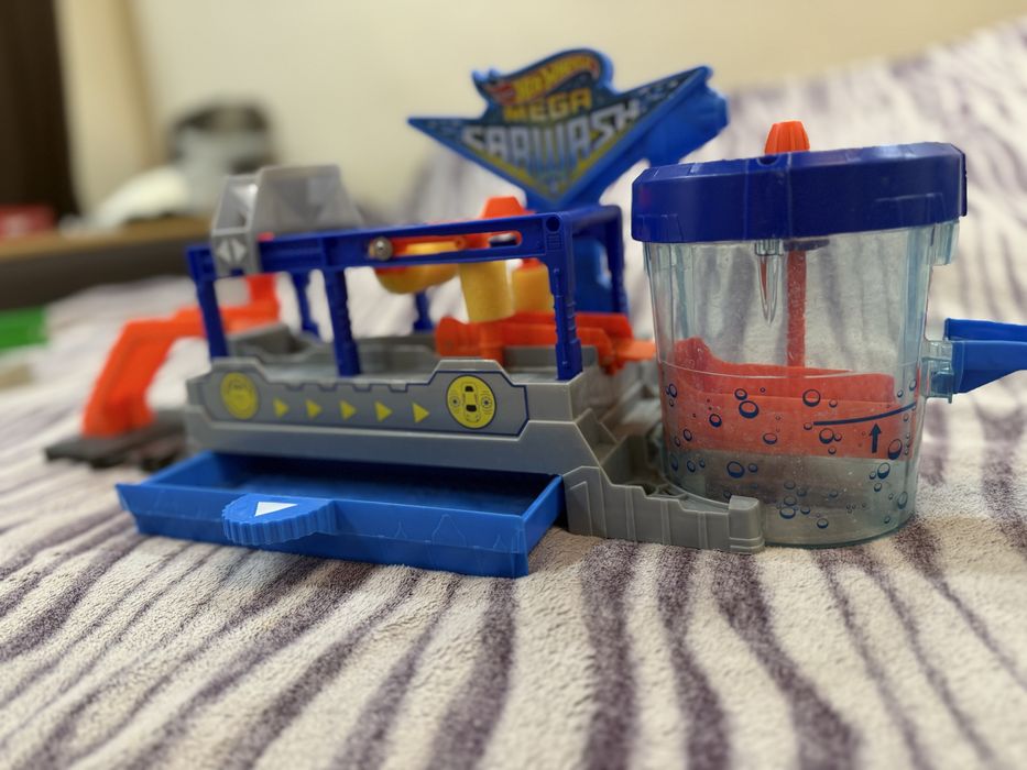 Продим треки hotwheels без коробок у гвоному стані