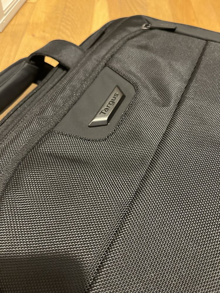 NOWA torba na laptopa Targus Corporate Traveller 15.6 futeral ochronny