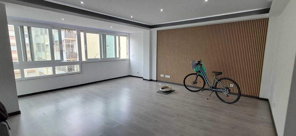 T2 renovado em ótima zona da Figueirinha, Oeiras