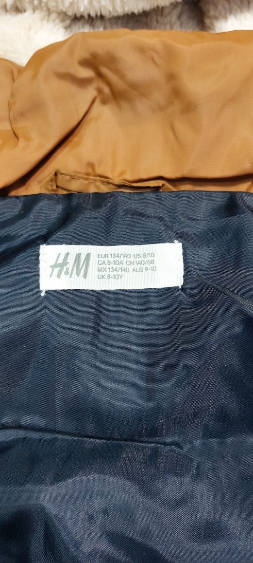 Жилет H&M на 8-10 років