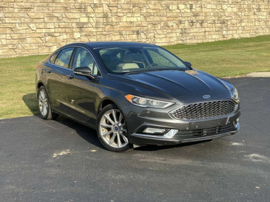 Ford Fusion Titanium      2017