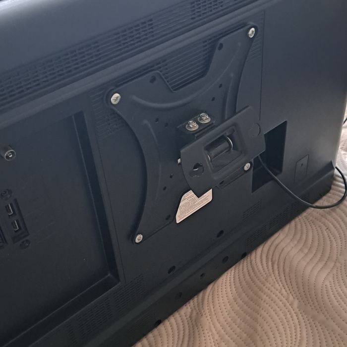 Телевізор Sharp, 32 діагональ