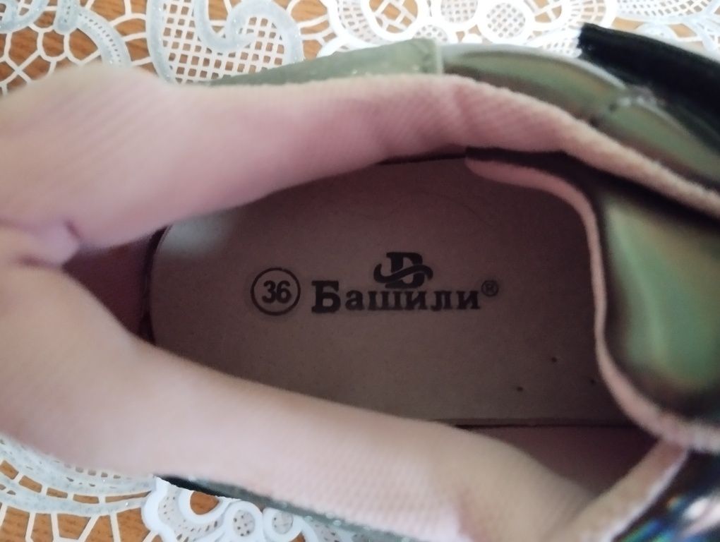 Туфлі осінні для дівчинки 36 р, 21,5 по устілці