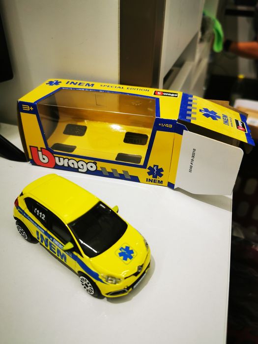 Renault Captur INEM Burago 1/43