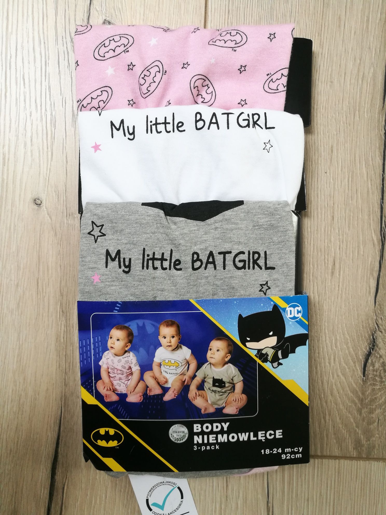 NOWY zestaw Little Batgirl > pościel do łóżeczka + 3-pack body