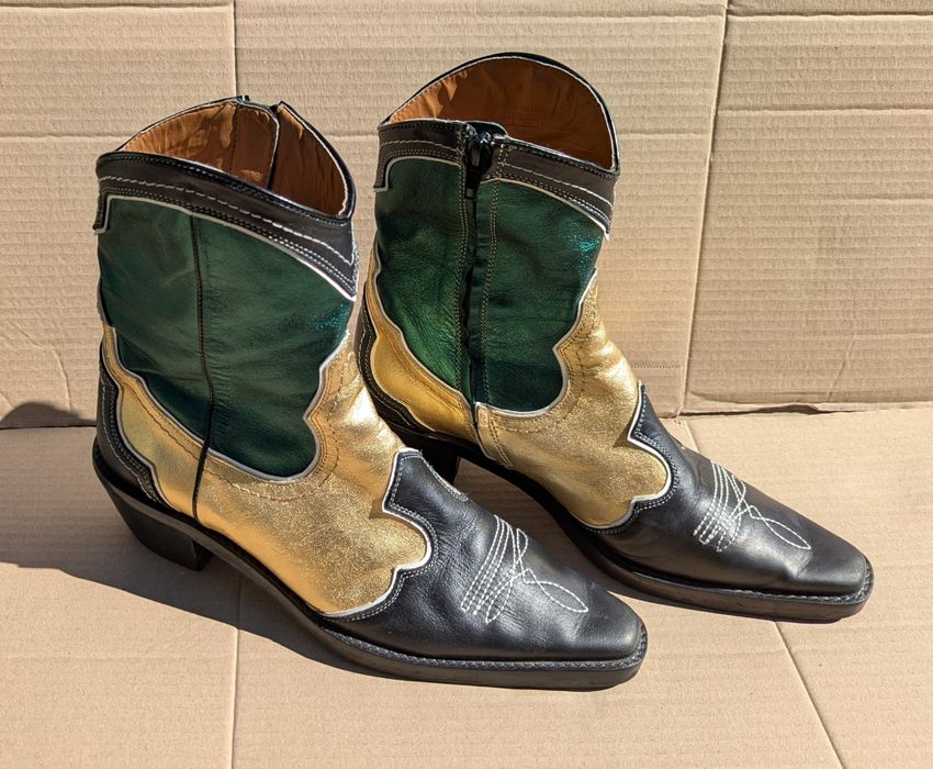 Трендові шкіряні козаки Zara Urban Cowboy в 41 розмірі