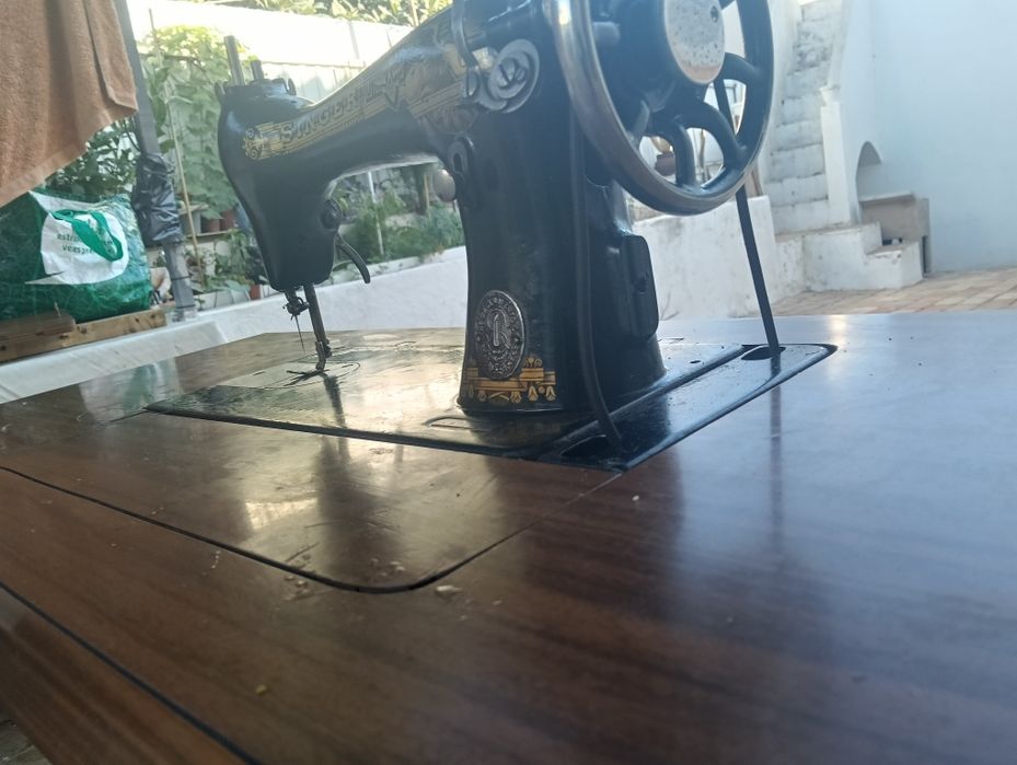 Máquina de costura antiga