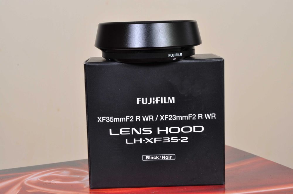 Parasol metálico Fuji para XF 16mm F: 1.4 WR. Novo.