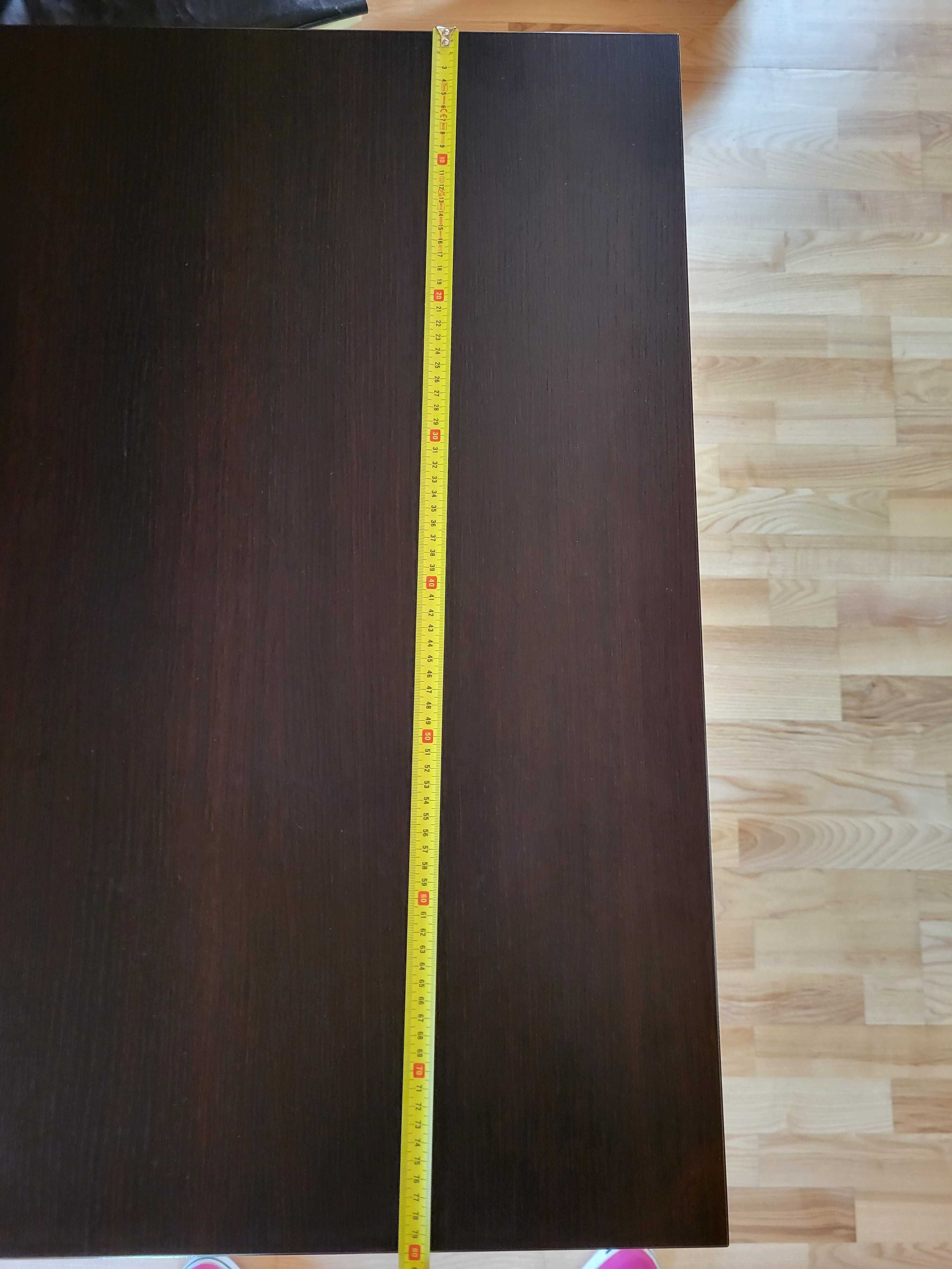 Stół z 4 krzesłami