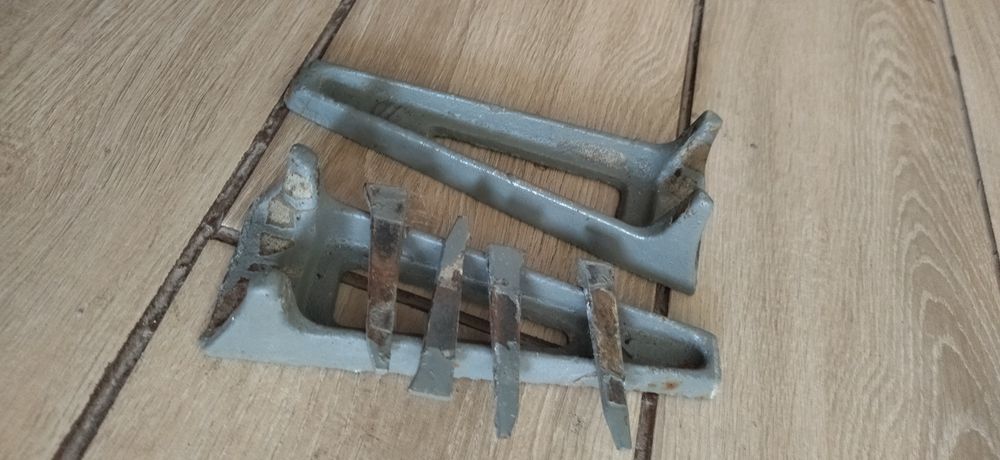 Ножкі для чавунний ванни.