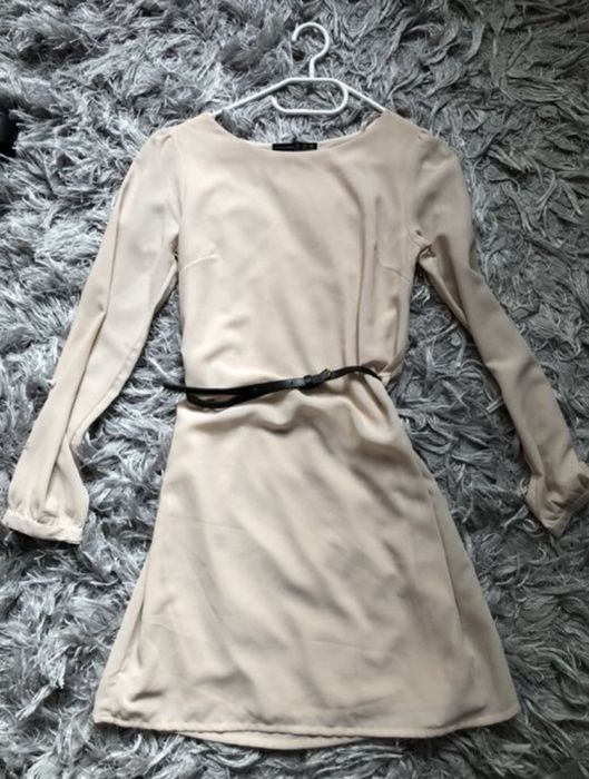 Sukenka bezowa elegancka S