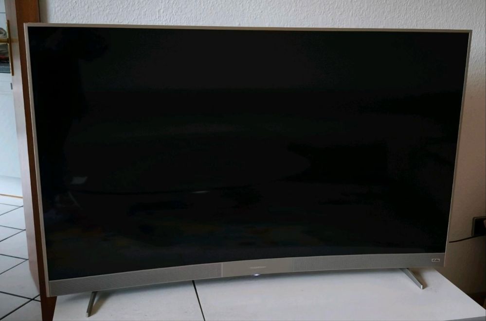Telewizor Tomson smart tv 55 cali z zakrzywionym ekranem