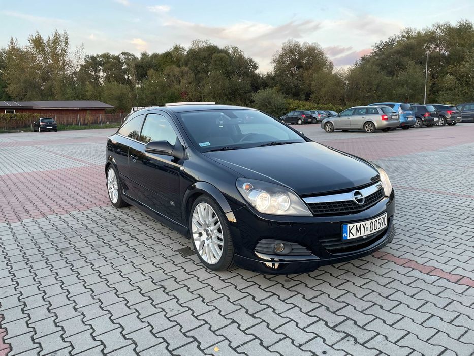 Opel Astra H GTC OPC Line 1.8