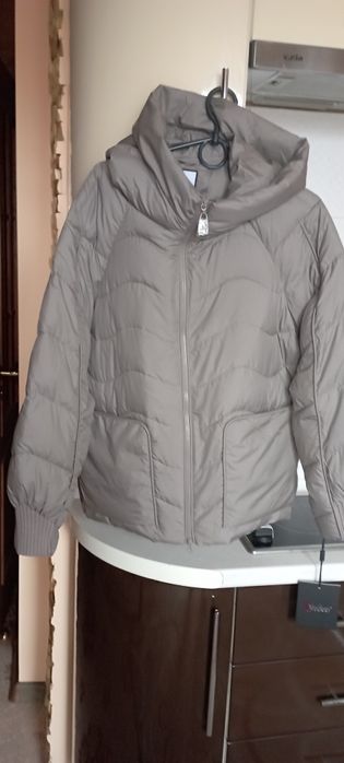 Новая женская куртка.