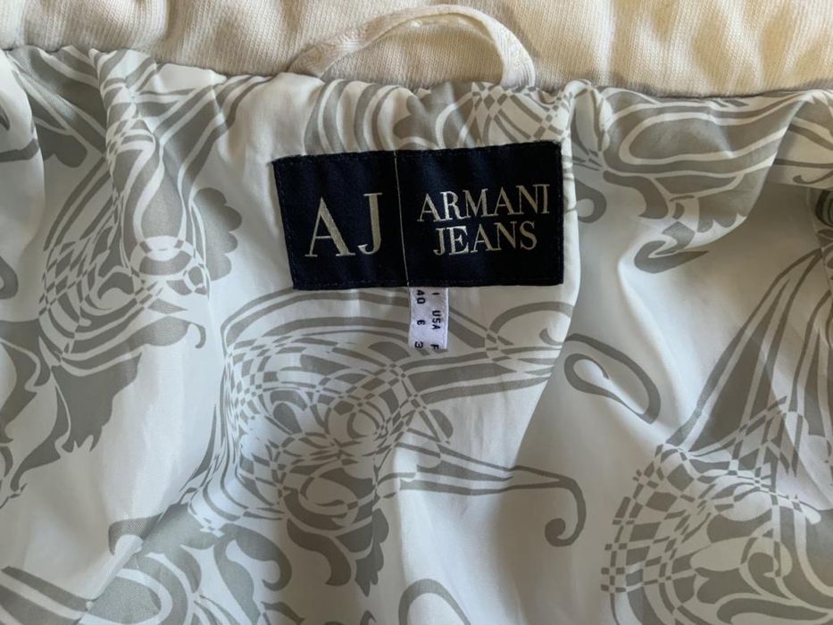 Женское пальто Armani Jeans, р.S