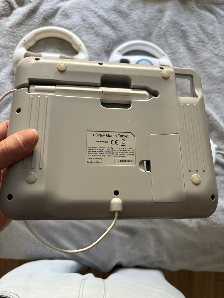 Sprzedma gry i akcesoria do Nintendo Wii