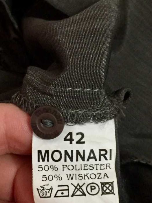 Monnari żakiet z żabotem XL