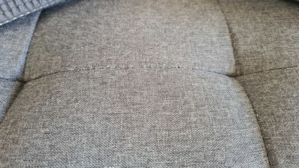 Sofá da area em bom estado