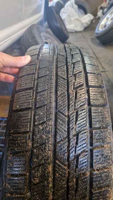 Sprzedam opony zimowe Firemax 195/65 15