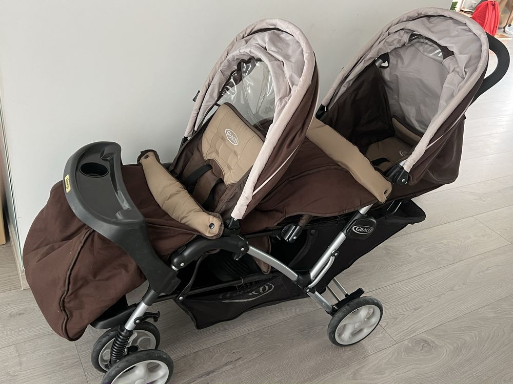 Carrinho gemeos Graco com accesorios incluidos