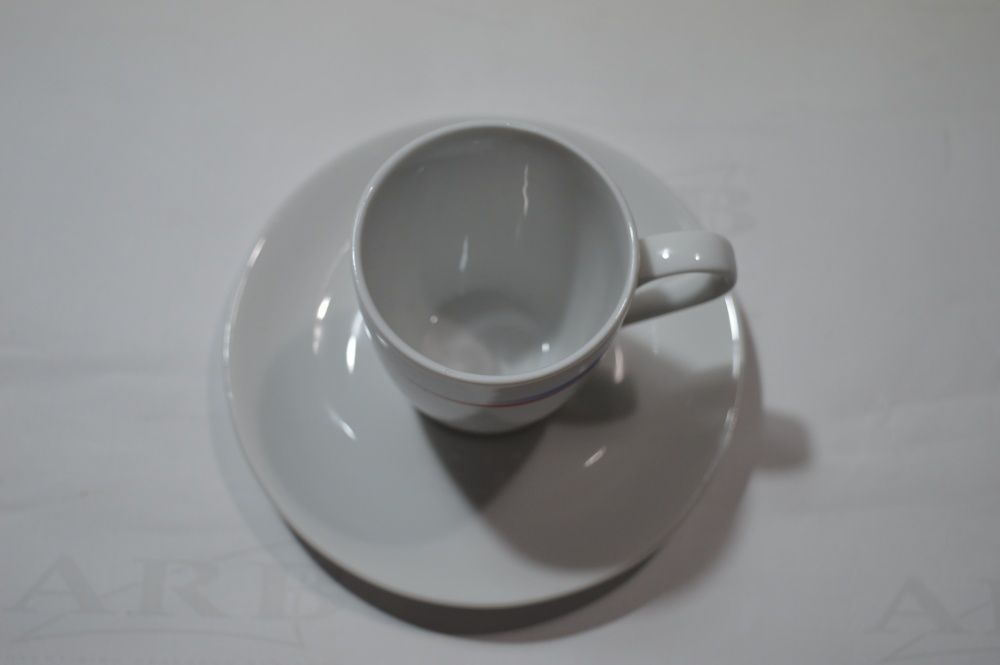 Кофейные чашечки с блюдцем на 6 персон (симпатичные)