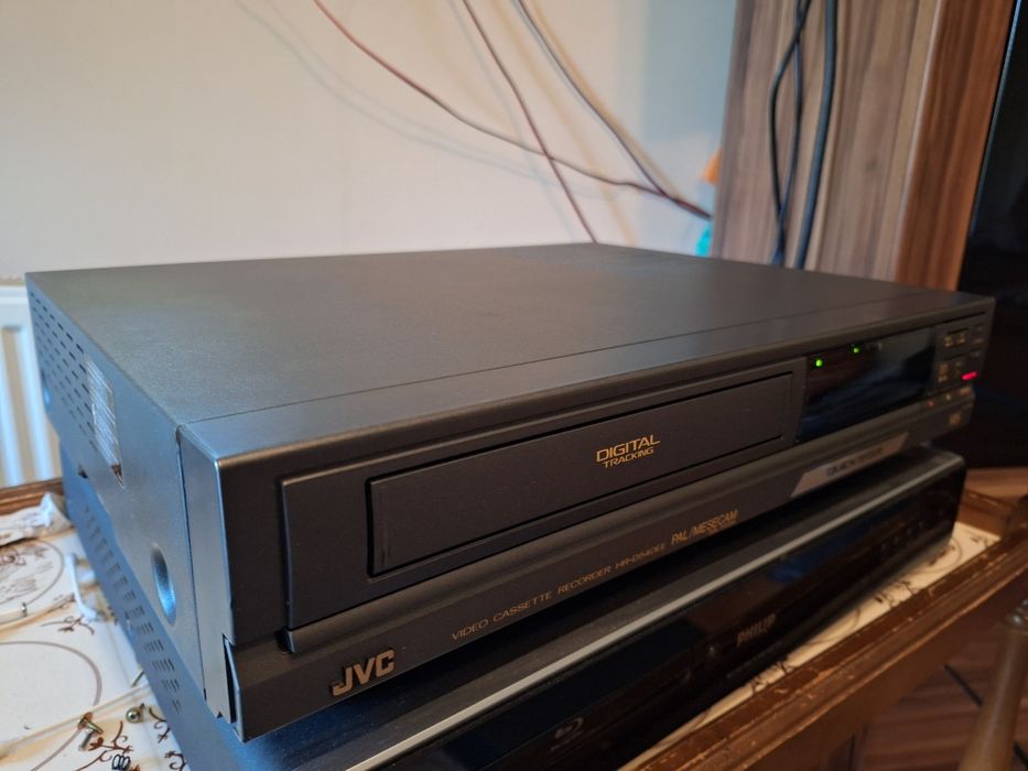 Magnetowid JVC HR D540EE