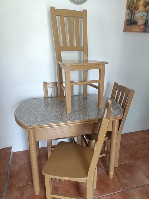Mesa cozinha + 4 cadeiras