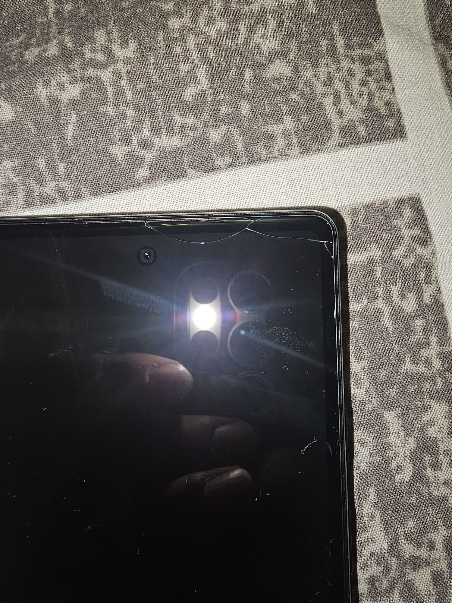 Google pixel 6a 6/128 продам/обмін