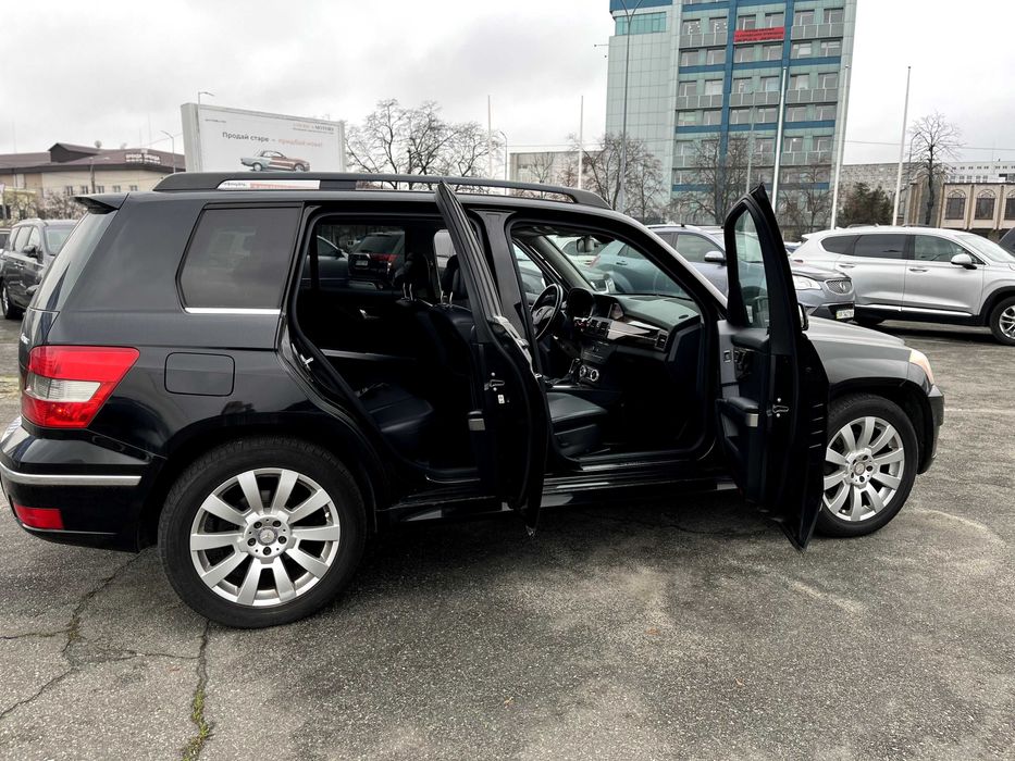 Mercedes-Benz GLK-Class 2012