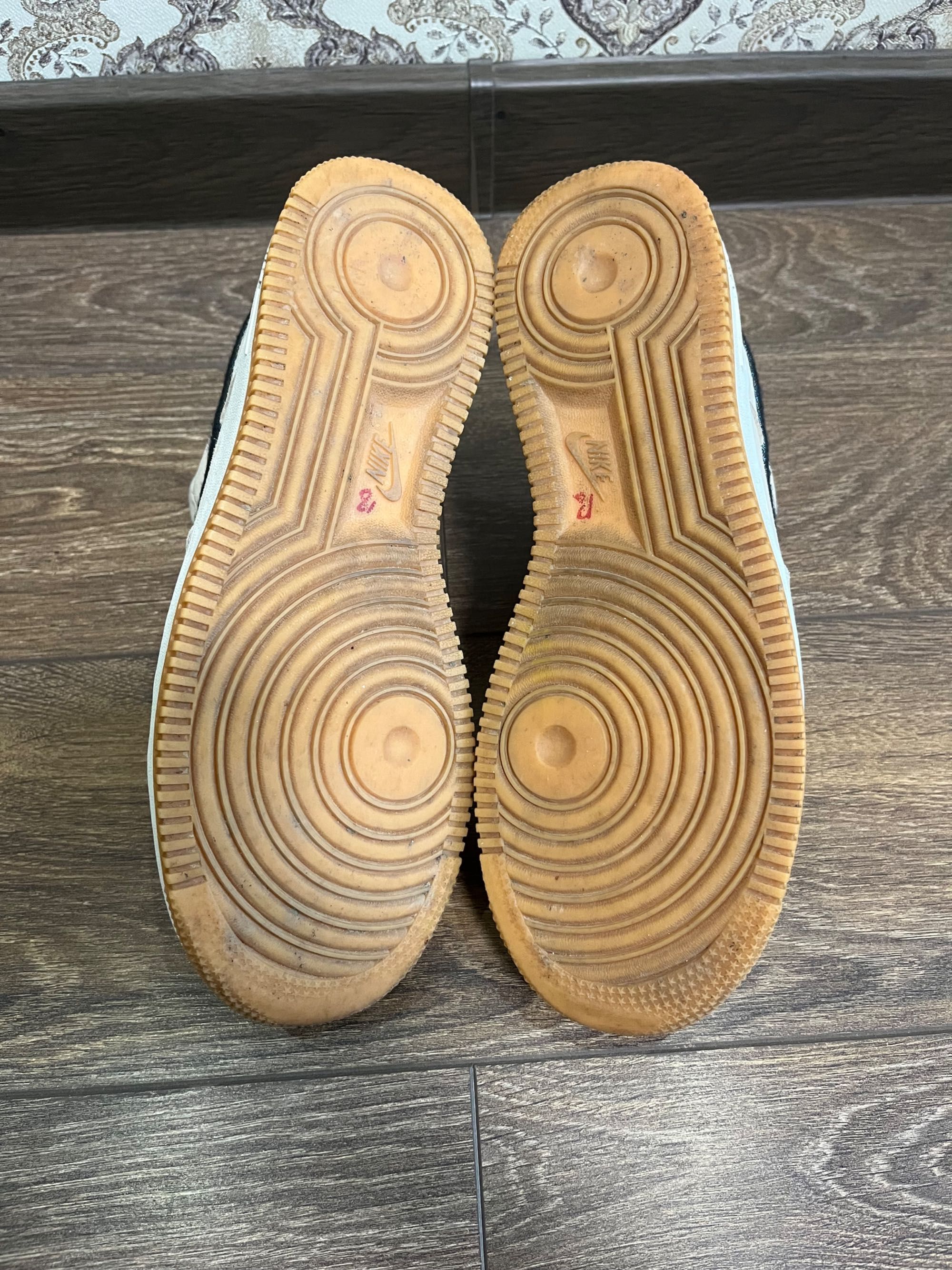 Кроссовки nike air force размер 41 26 см