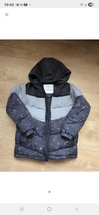 Зимова куртка George 5-6 років
На зріст 110-116 
зі світлрвідбивачами
