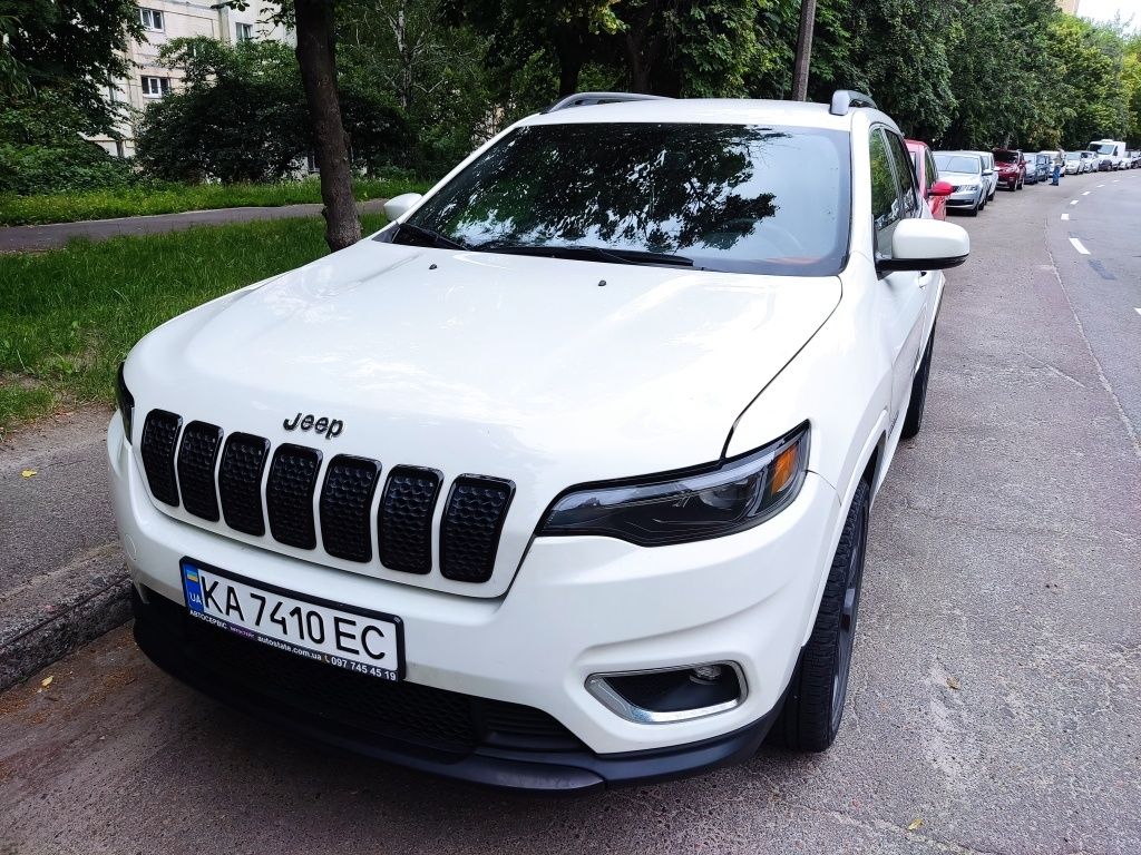 Jeep Cherokee 2018 turbo 2.0