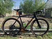 Rower Gravel Szosa Road+ Loca Bikes carbon alu Wahoo Garbaruk Tubeless