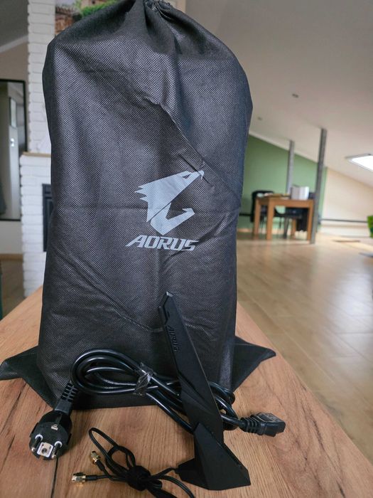 Komputer AORUS MODEL S 11th i5-11400F RTX3080 32GB DDR4 Small Factor