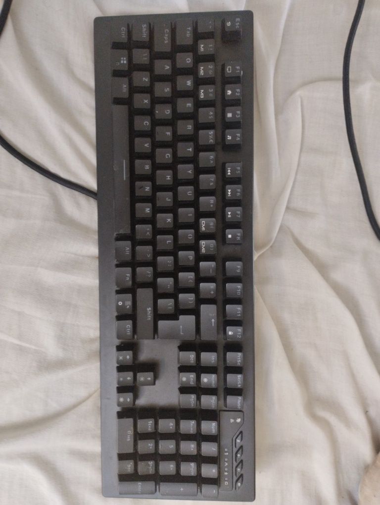 Klawiatura mechaniczna HP Pavilion Gaming 800 Czarny