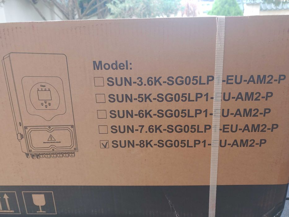 Гібридний інвертор Deye 8kW SUN-8K-SG05LP1-EU-AM2-P 48В, 2 MPPT
