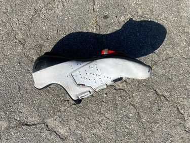 Bicicleta + Sapatos de Ciclismo - Como Novos!