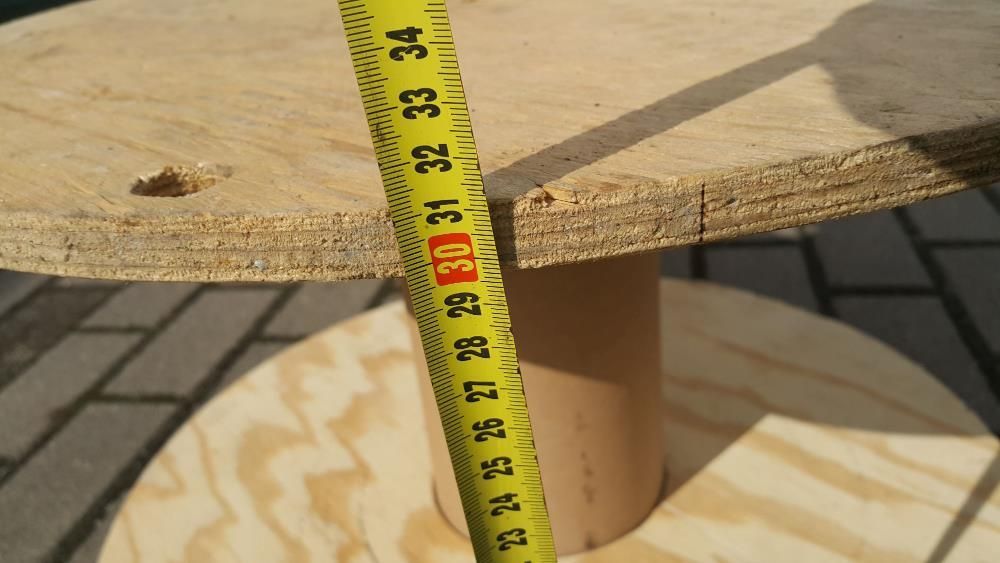 Drewniana szpula po kablu