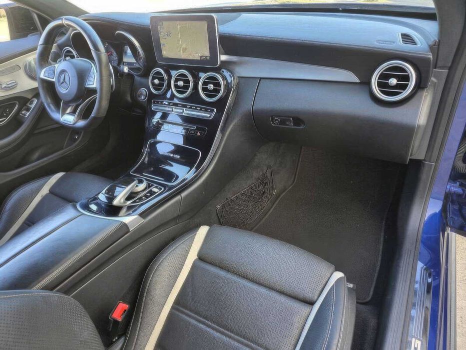 Mercedes-Benz C-Class      2017