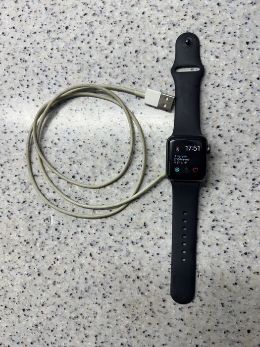 Продам apple watch 3 series 38 mm