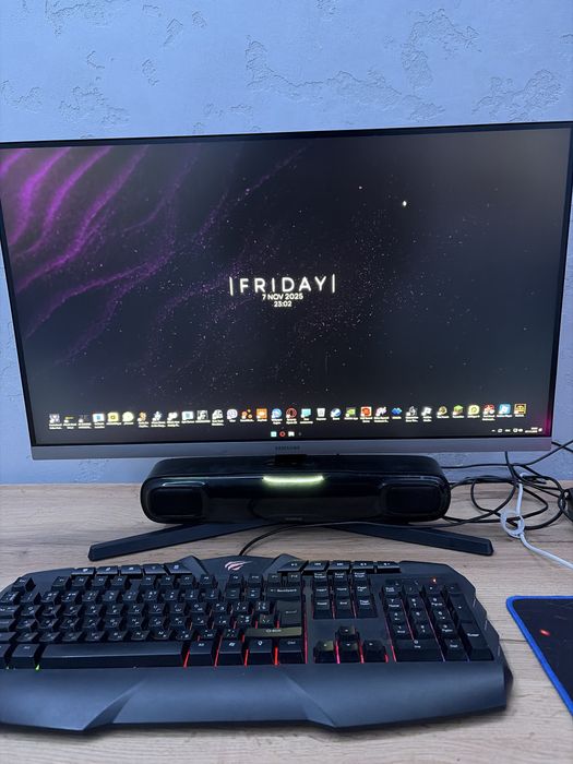 Монітор Samsung U28R550UQI