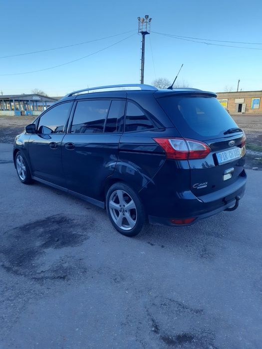 Продам Ford Grand C-max
