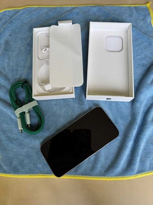 Iphone 15 Pro - Stan Dobry