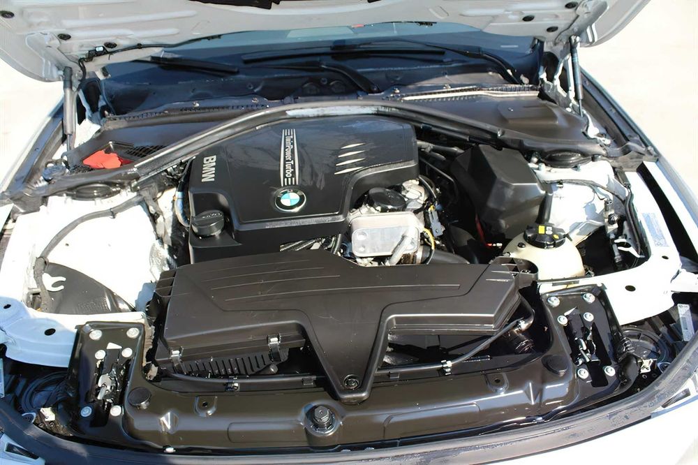 BMW 328i      2015